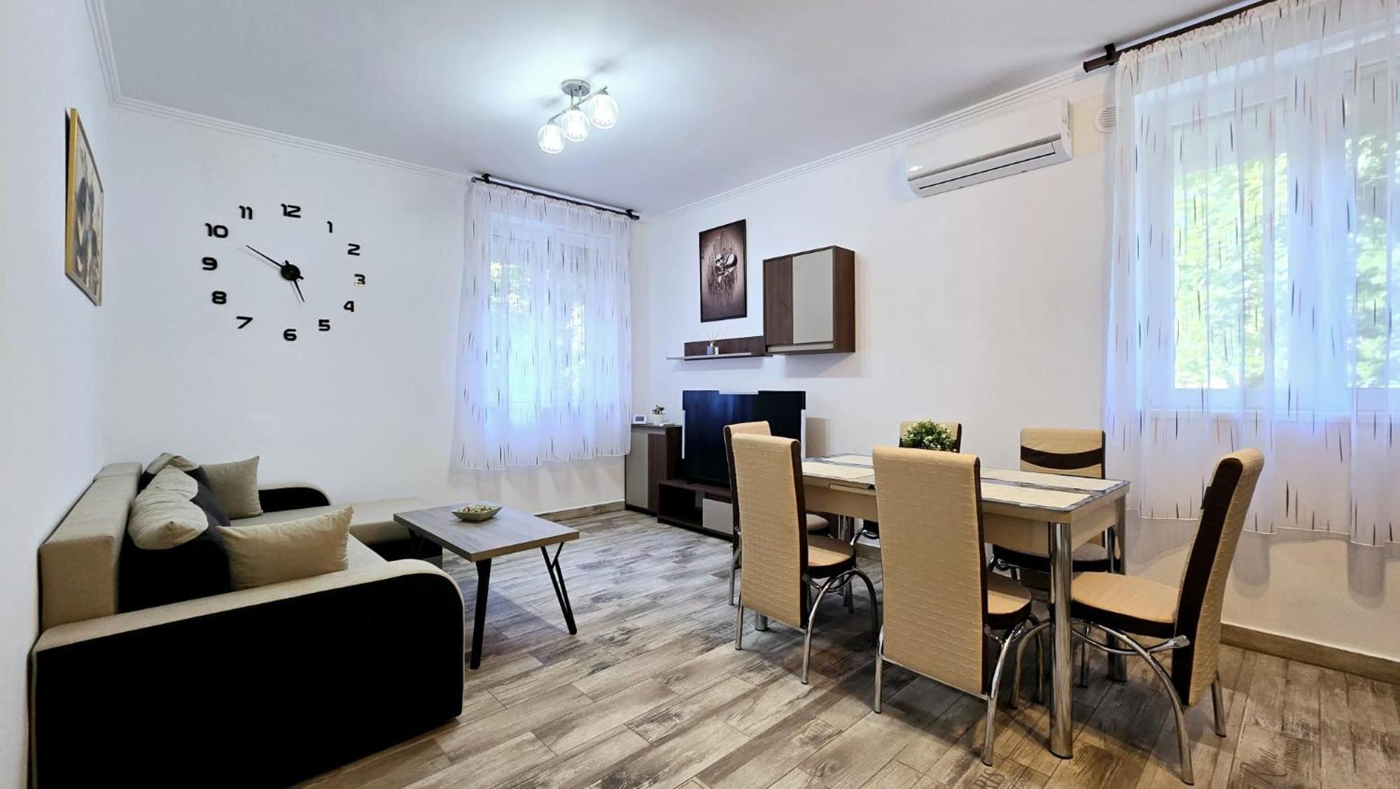Apartament 3 Camere Hd Hunedoara Esterno foto